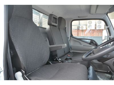 2025 FUSO Canter