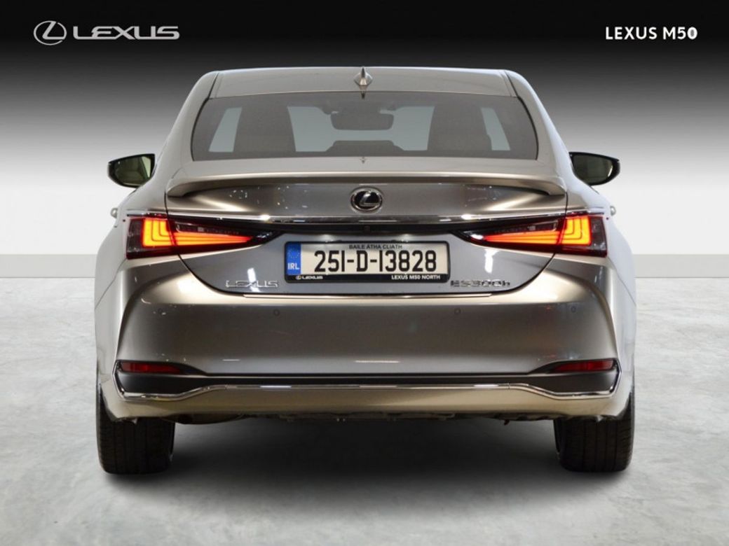 2025 Lexus ES 300h