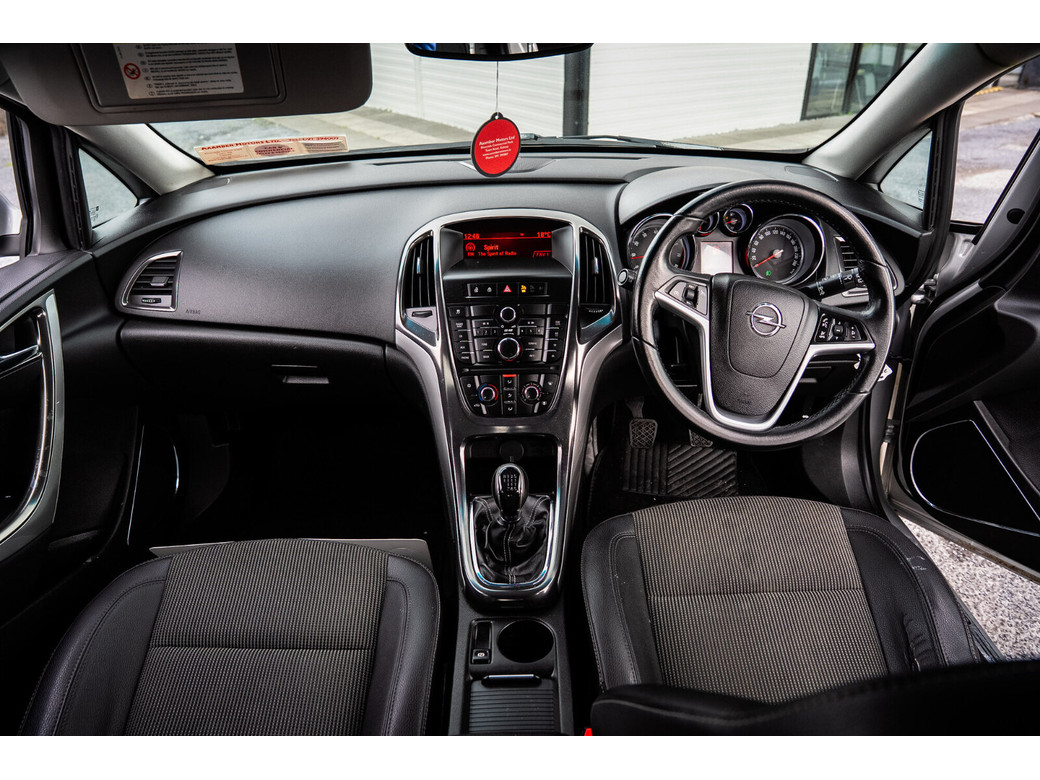 2011 Opel Astra