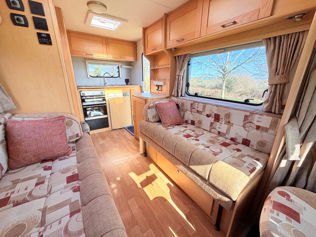 2010 ELDDIS PRESTIGE 115 R.H.D LOW PROFILE 