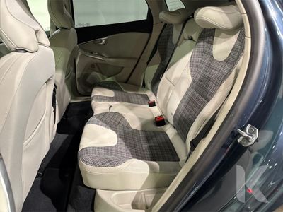 2018 Volvo V40