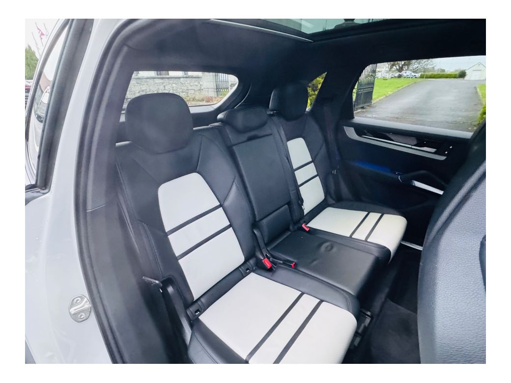 2024 Porsche Cayenne