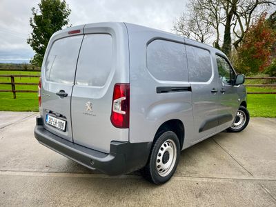 2021 Peugeot Partner