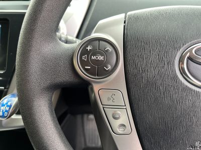 2019 Toyota Prius Alpha