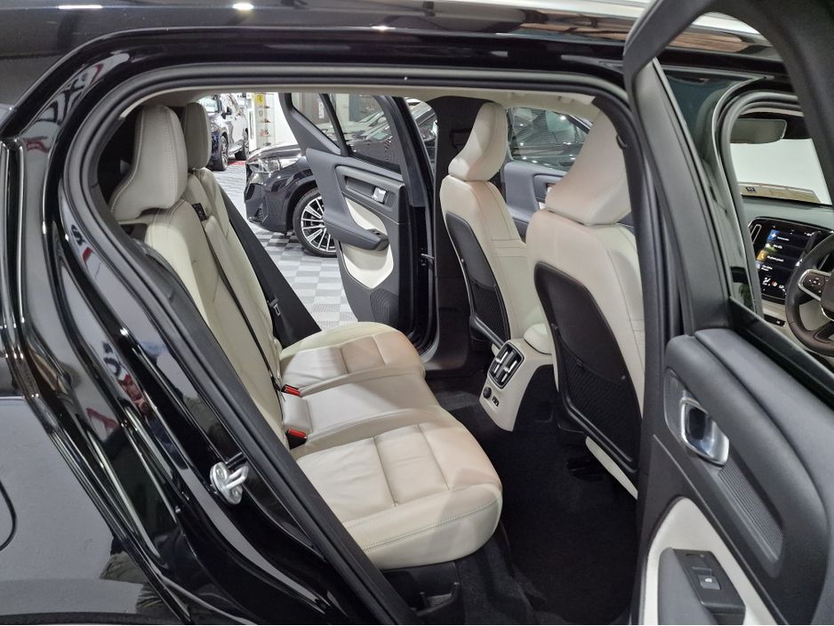 2022 Volvo XC40