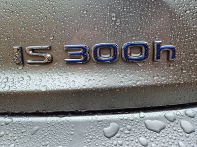 2020 Lexus IS 300h