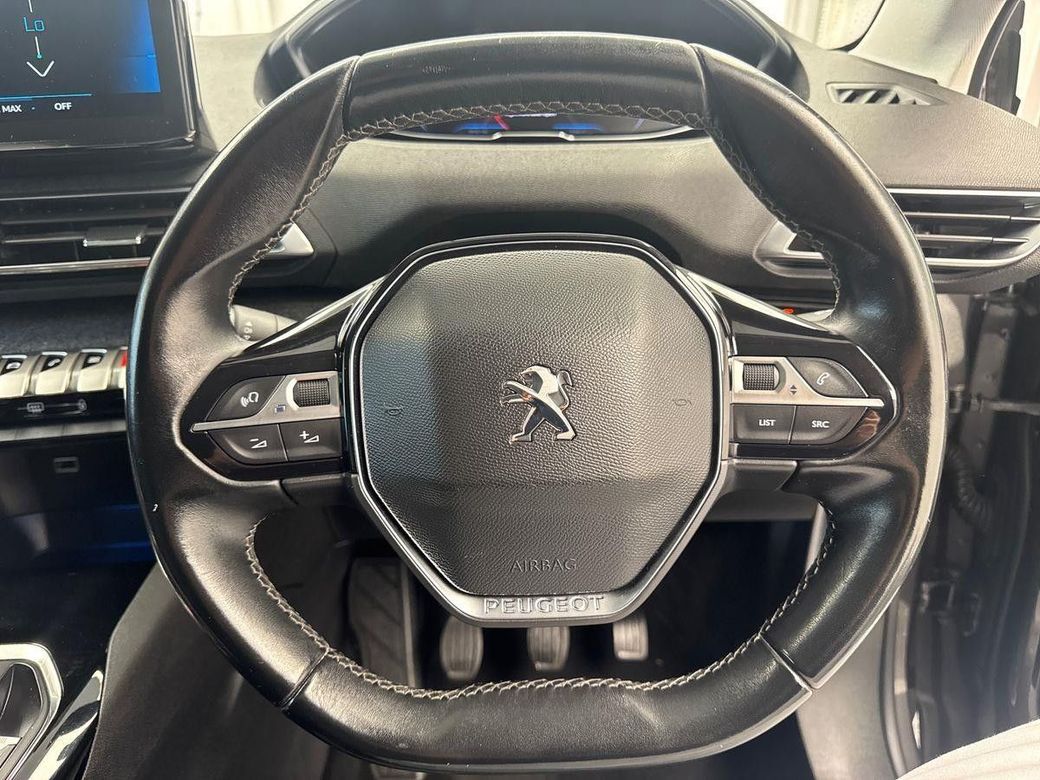 2021 Peugeot 5008