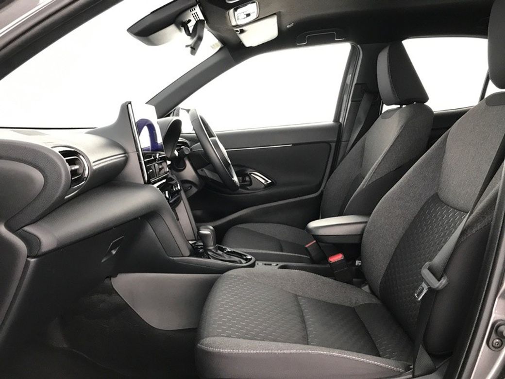 2025 Toyota Yaris Cross