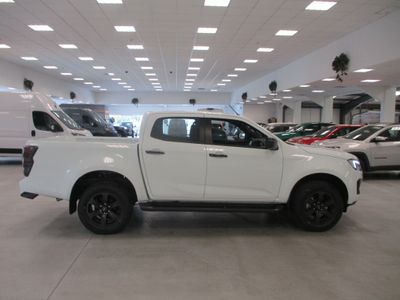 2025 Isuzu D-MAX
