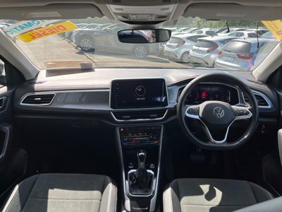 2023 Volkswagen T-Roc