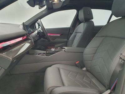 2025 BMW i5