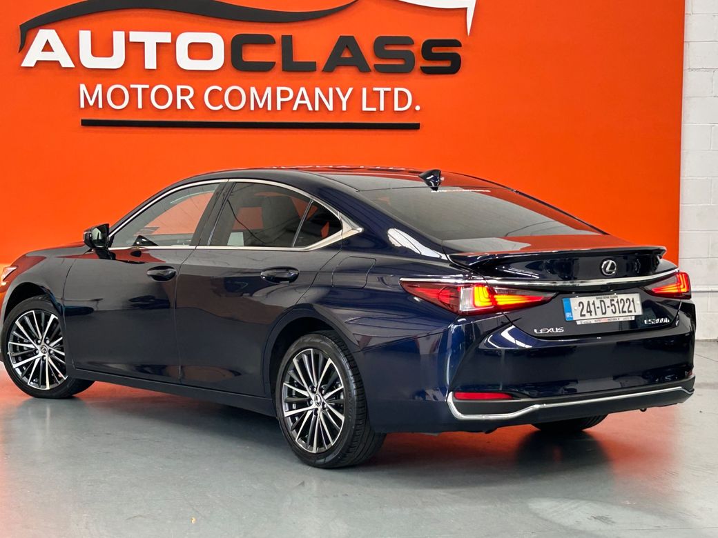 2024 Lexus ES 300h