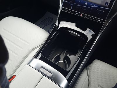 2025 Mercedes-Benz GLC Class