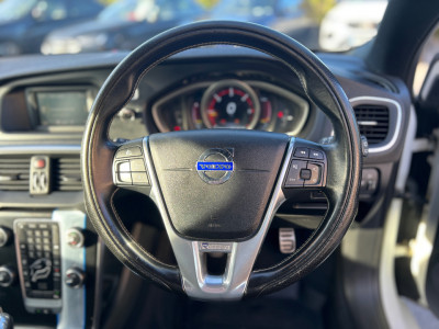 2016 Volvo V40