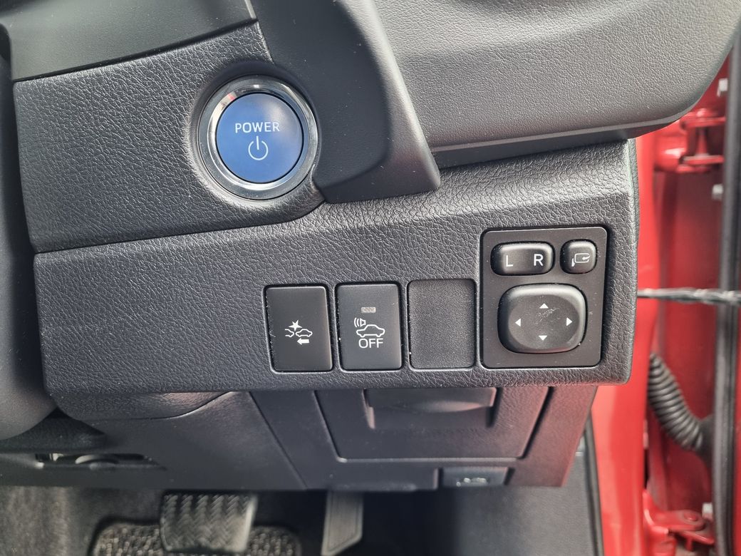 2016 Toyota Auris