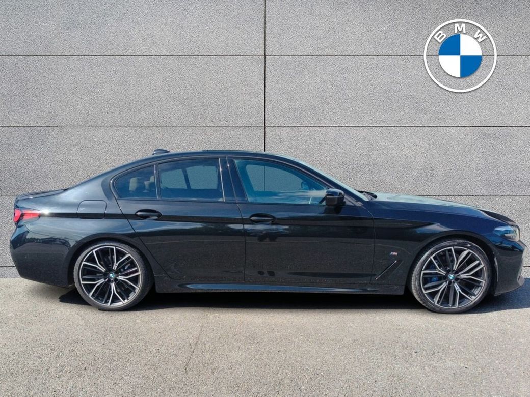 2022 BMW 5 Series
