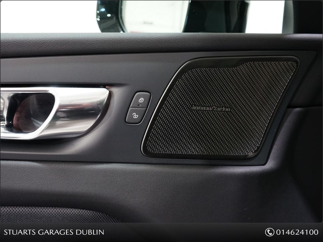 2025 Volvo XC60