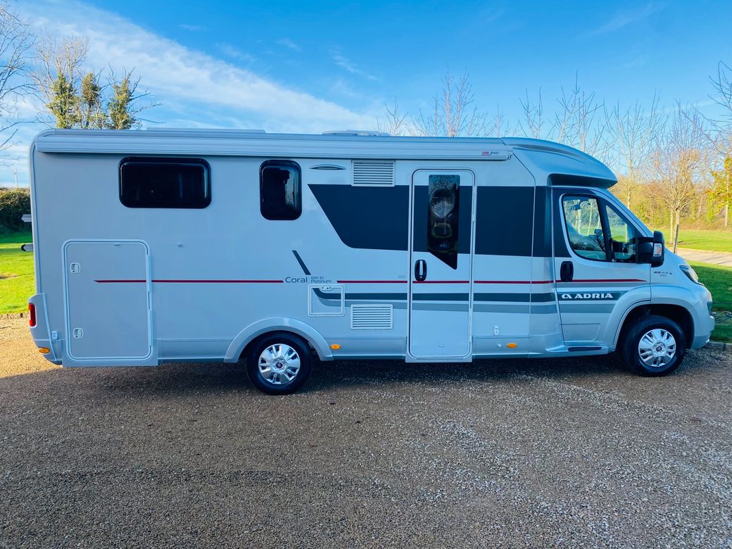 2017 ADRIA CORAL 690SC PLATINUM  L.H.D ISLAND BED 