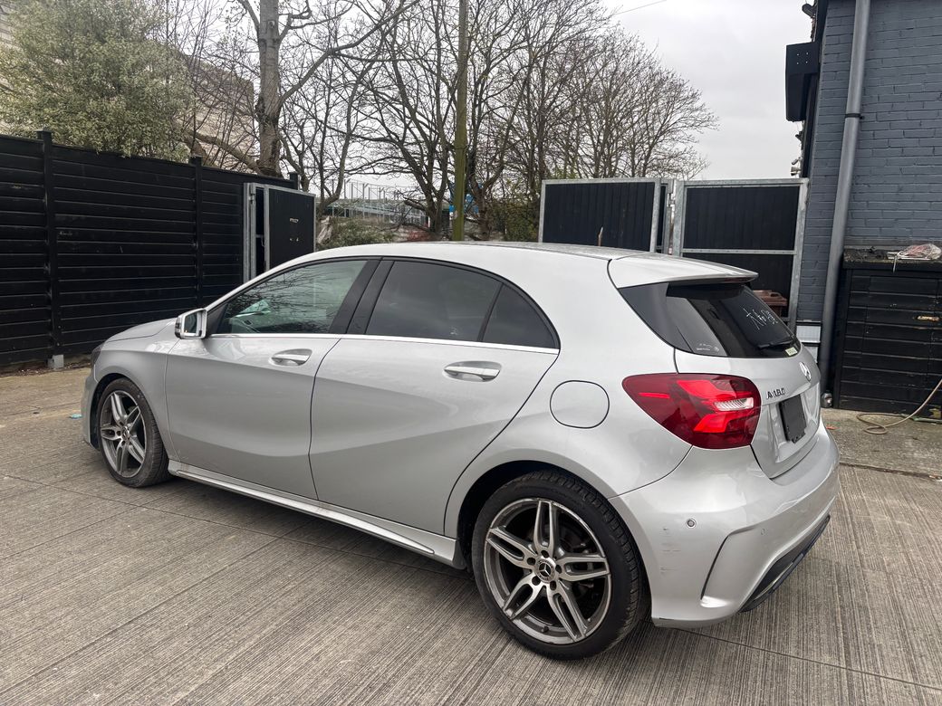 2017 Mercedes-Benz A 180