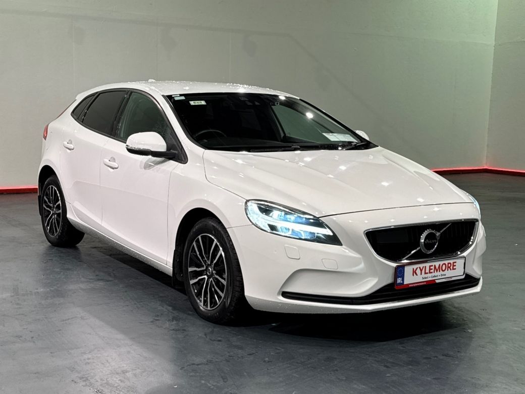 2018 Volvo V40