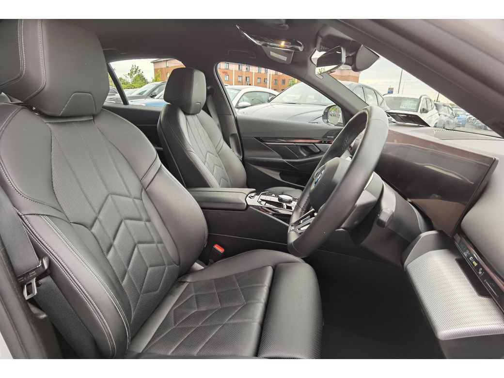 2024 BMW i5