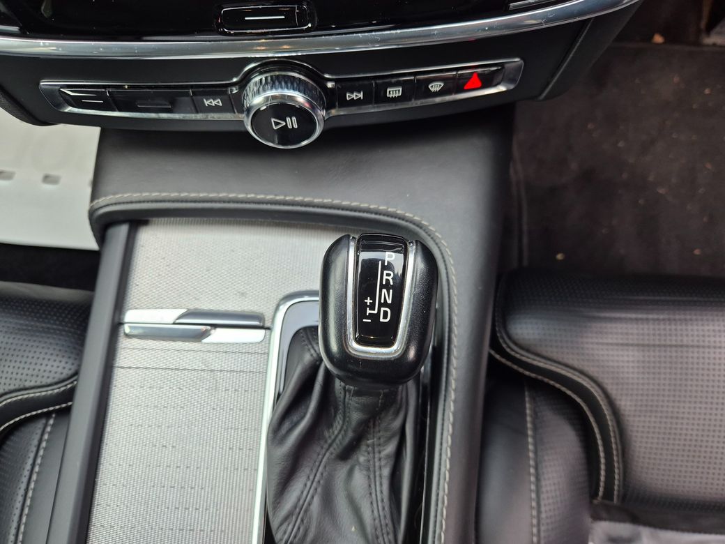 2018 Volvo S90