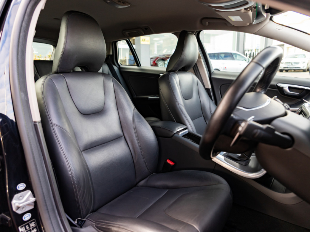 2016 Volvo V60