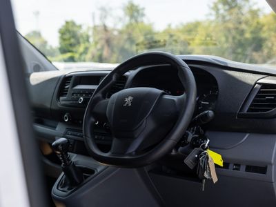 2021 Peugeot Expert