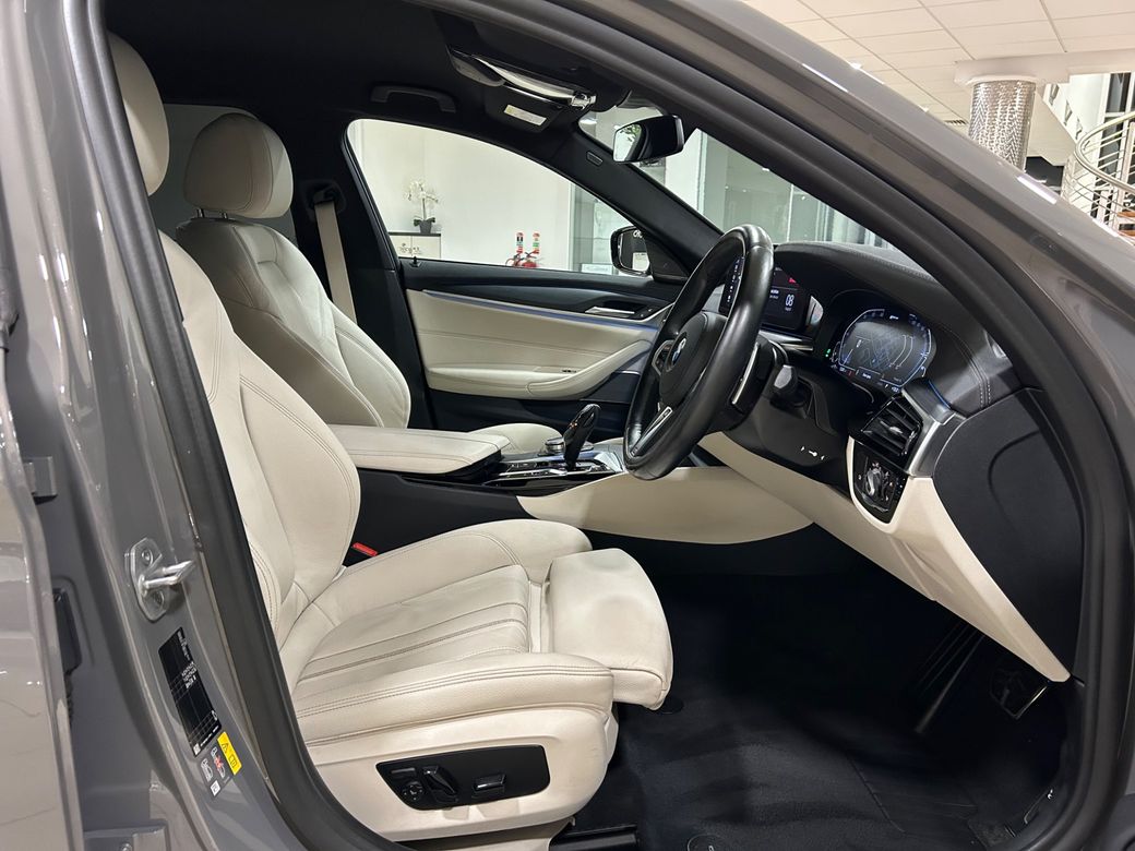 2021 BMW 5 Series