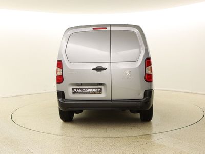 2022 Peugeot Partner