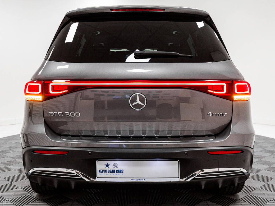 2022 Mercedes-Benz EQB