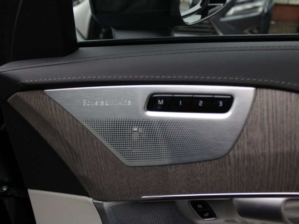 2023 Volvo XC90