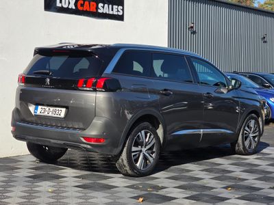 2023 Peugeot 5008