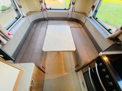 2014 SWIFT  SUNDANCE 584PR 4 BELT 4 BERTH R.H.D 