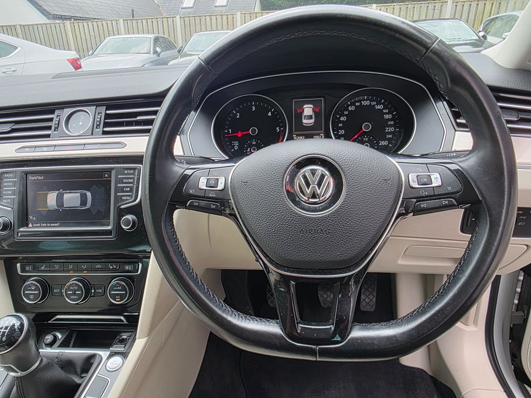 2016 Volkswagen Passat