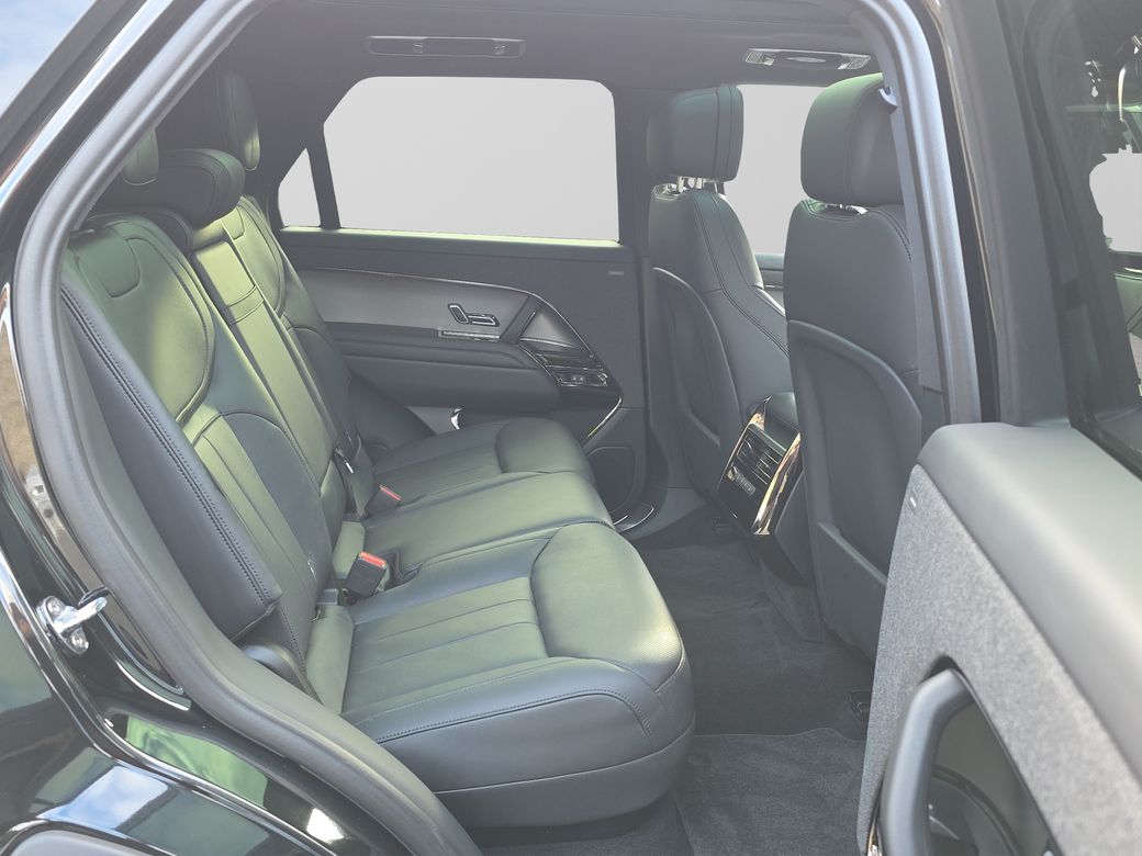 2025 Land Rover Range Rover Sport