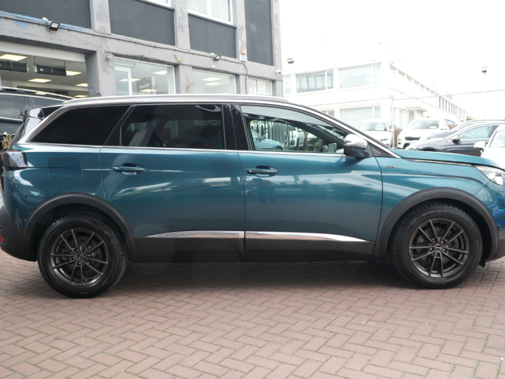 2019 Peugeot 5008