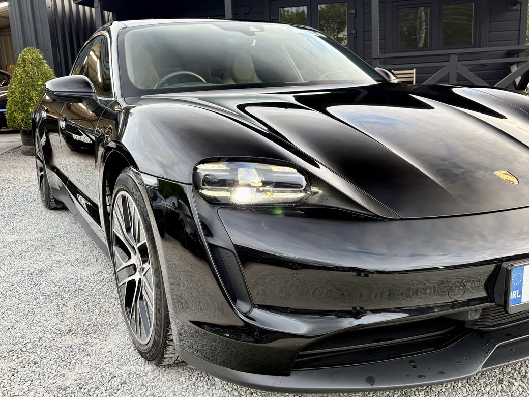 2023 Porsche Taycan