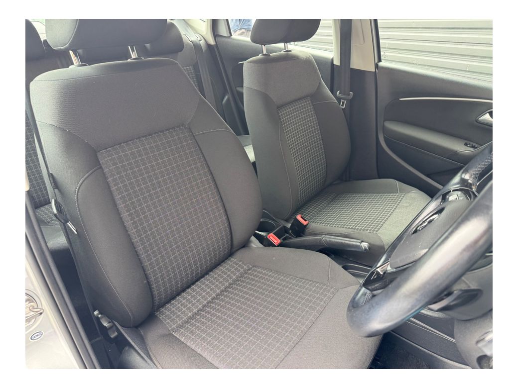 2015 Volkswagen Polo