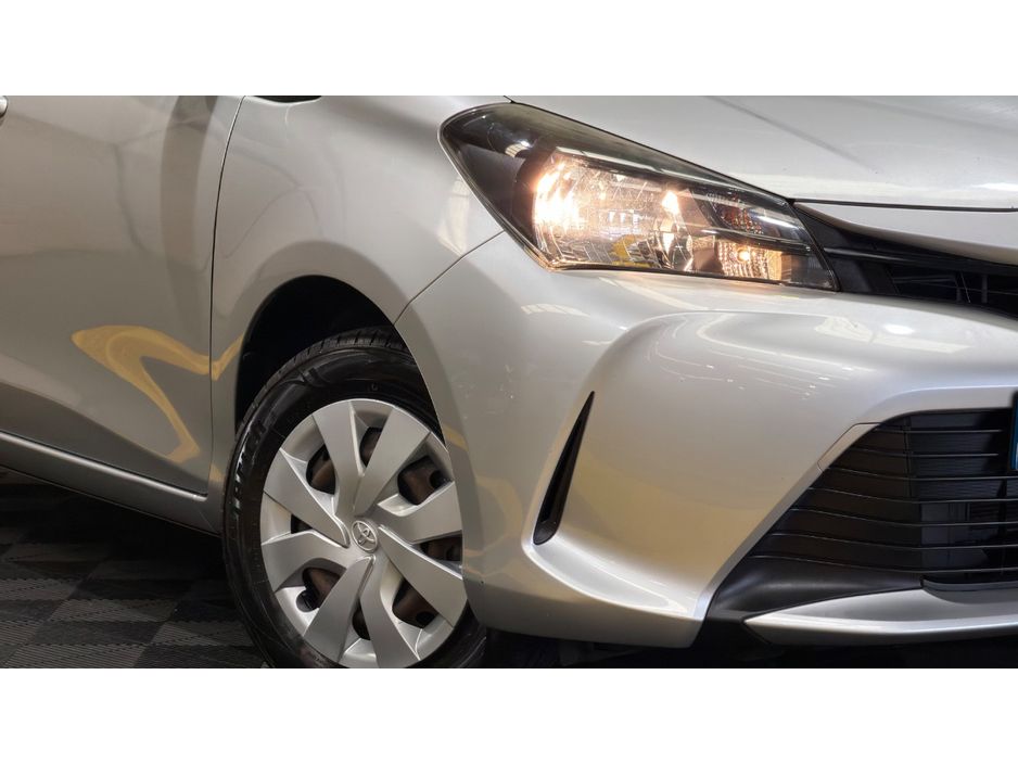 2016 Toyota Vitz