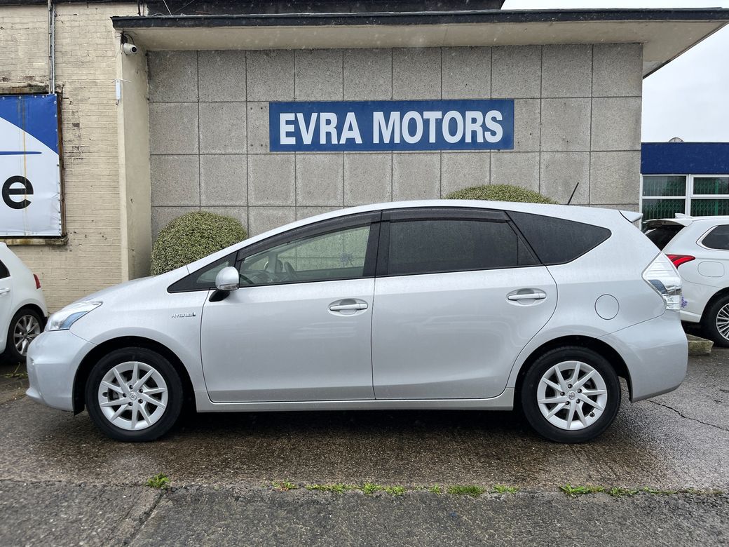 2014 Toyota Prius Alpha