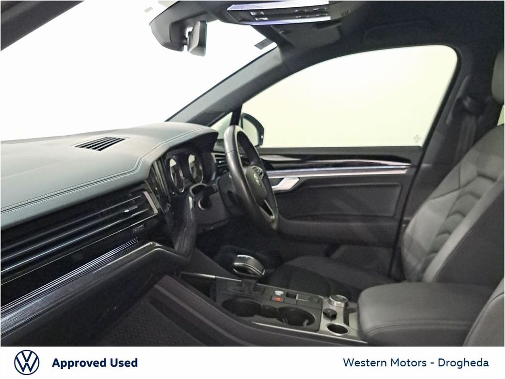 2023 Volkswagen Touareg