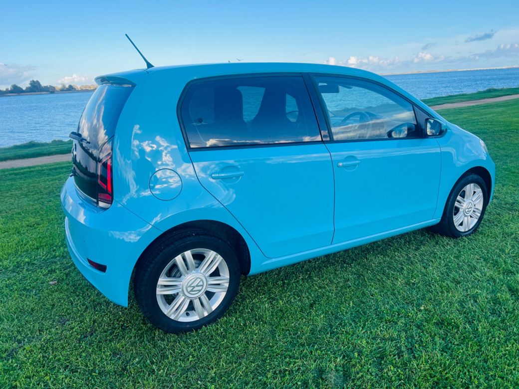 2019 Volkswagen up!