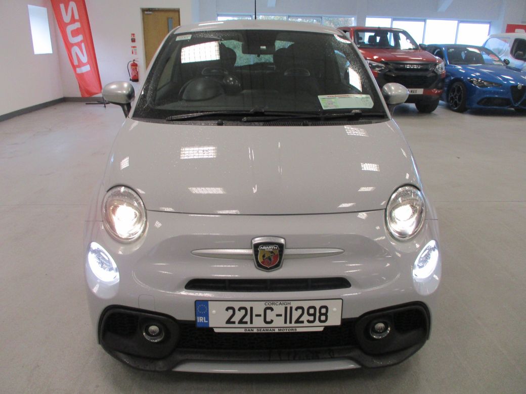 2022 Abarth 595