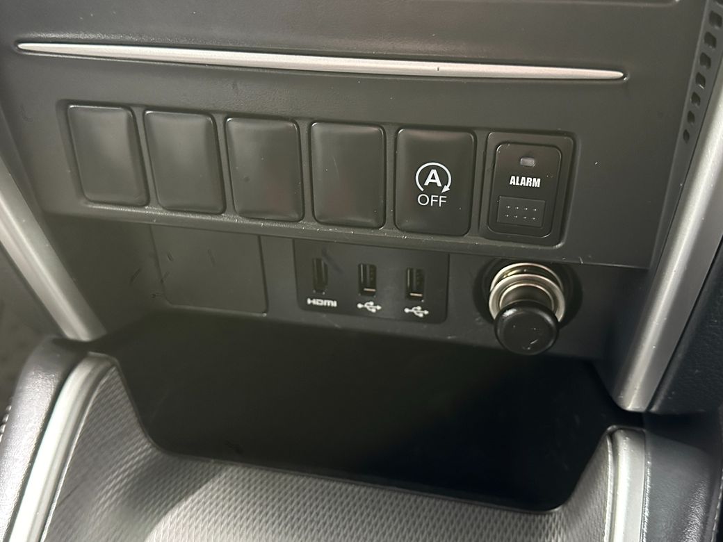 2020 Mitsubishi L200