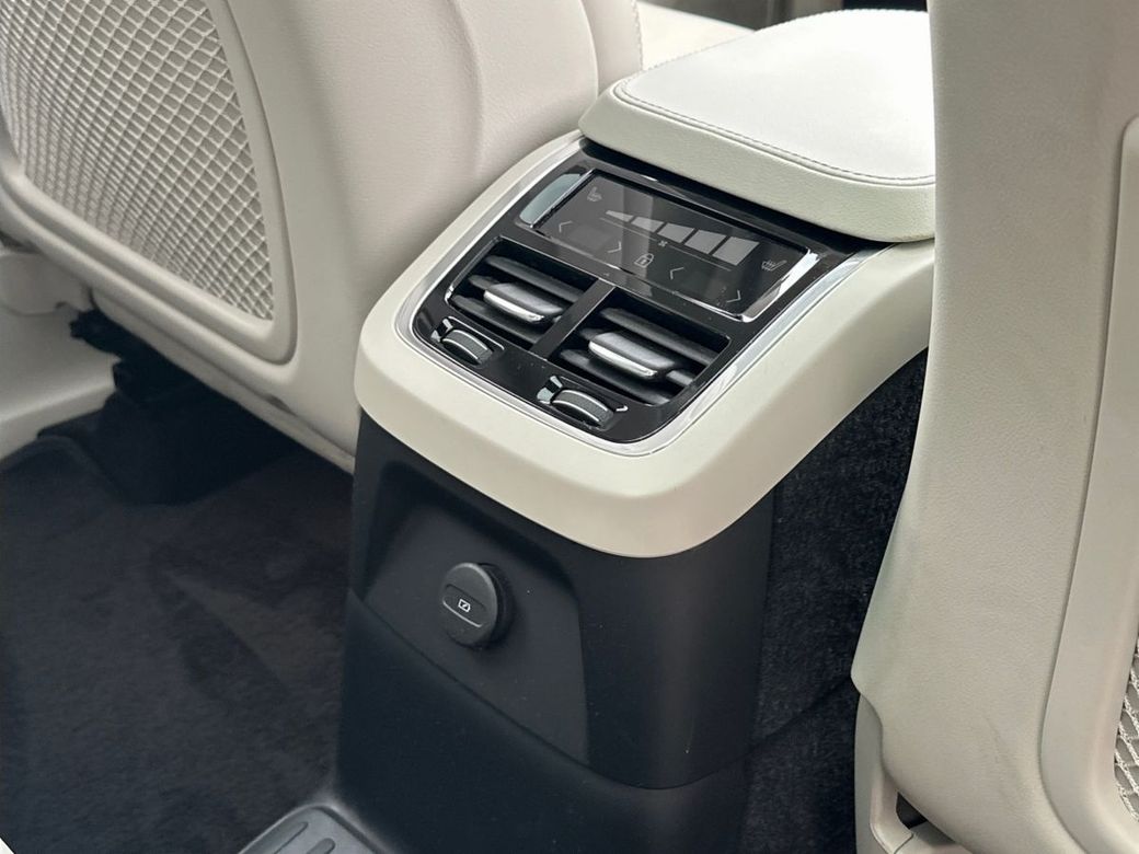 2024 Volvo XC90