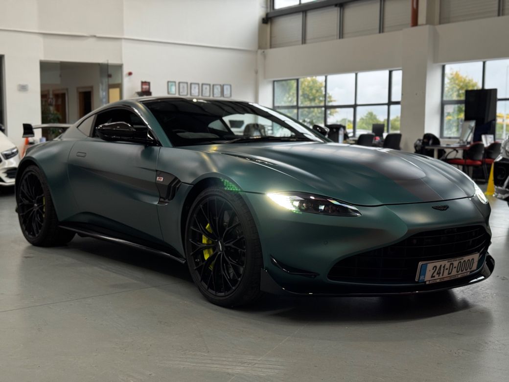 2024 Aston Martin Vantage