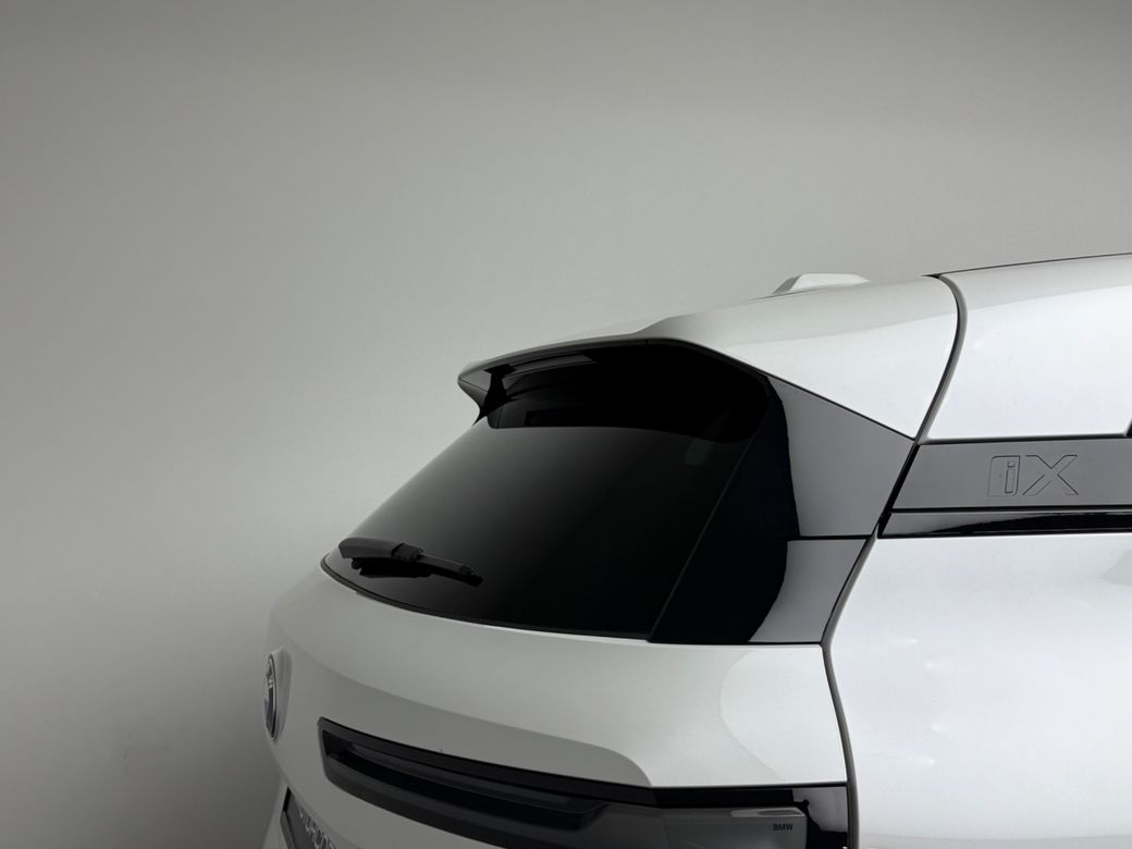 2024 BMW iX