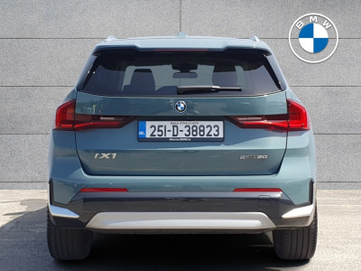 2025 BMW iX1