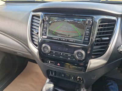 2017 Mitsubishi L200